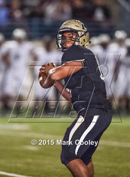 Thumbnail 3 in Cameron Yoe vs. McGregor (UIL 3A Bi-District) photogallery.