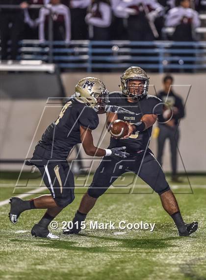 Thumbnail 2 in Cameron Yoe vs. McGregor (UIL 3A Bi-District) photogallery.