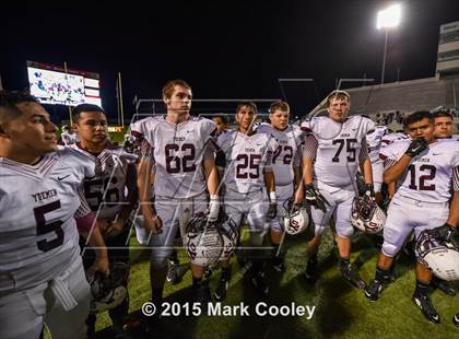 Thumbnail 1 in Cameron Yoe vs. McGregor (UIL 3A Bi-District) photogallery.