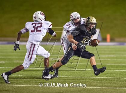 Thumbnail 2 in Cameron Yoe vs. McGregor (UIL 3A Bi-District) photogallery.