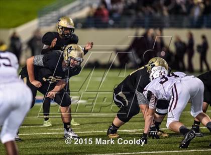 Thumbnail 2 in Cameron Yoe vs. McGregor (UIL 3A Bi-District) photogallery.