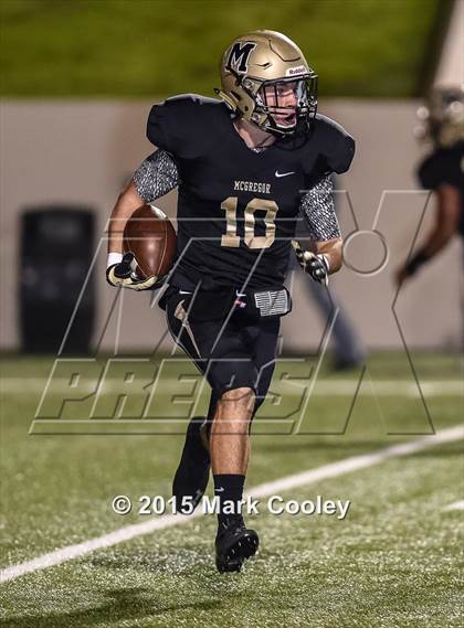 Thumbnail 3 in Cameron Yoe vs. McGregor (UIL 3A Bi-District) photogallery.