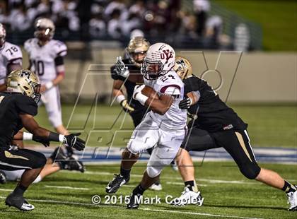 Thumbnail 1 in Cameron Yoe vs. McGregor (UIL 3A Bi-District) photogallery.