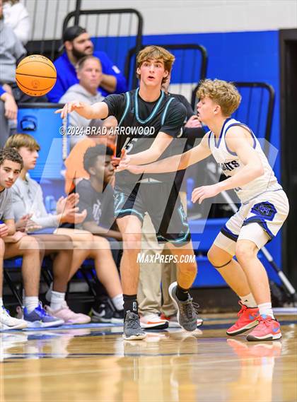 Thumbnail 1 in Cox Mill @ Lake Norman photogallery.