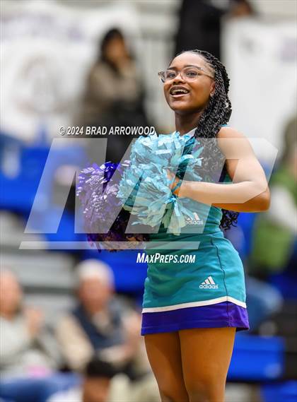 Thumbnail 1 in Cox Mill @ Lake Norman photogallery.