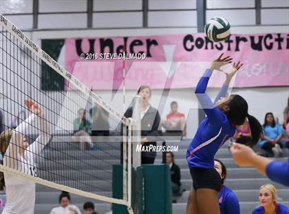Thumbnail 2 in John Curtis Christian @ Archbishop Chapelle photogallery.