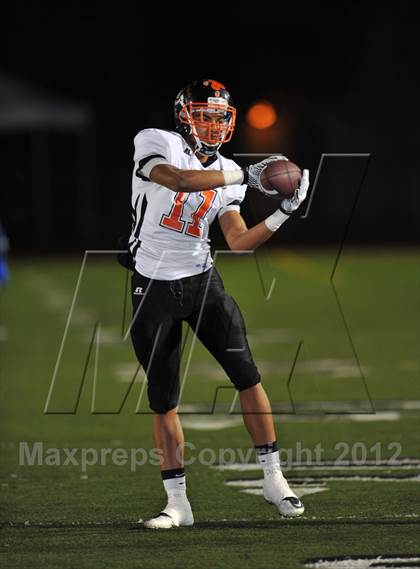 Thumbnail 2 in Vacaville vs. Folsom (CIF SJS Playoffs) photogallery.