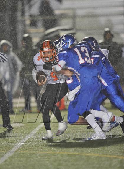 Thumbnail 3 in Vacaville vs. Folsom (CIF SJS Playoffs) photogallery.