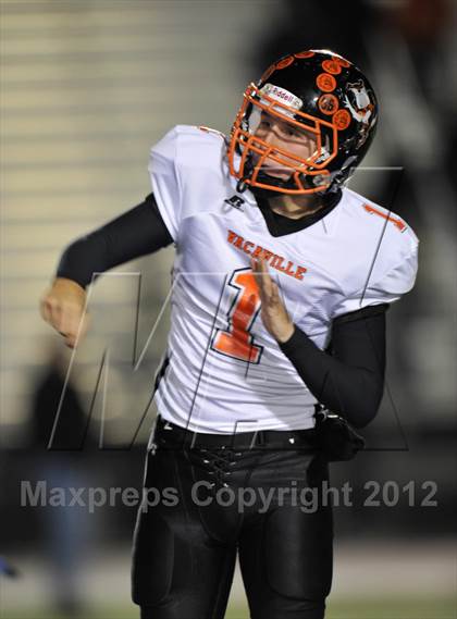 Thumbnail 2 in Vacaville vs. Folsom (CIF SJS Playoffs) photogallery.