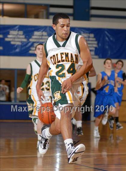 Thumbnail 2 in Chapel Field Christian vs. Coleman Catholic (Section 9 Class D Final) photogallery.