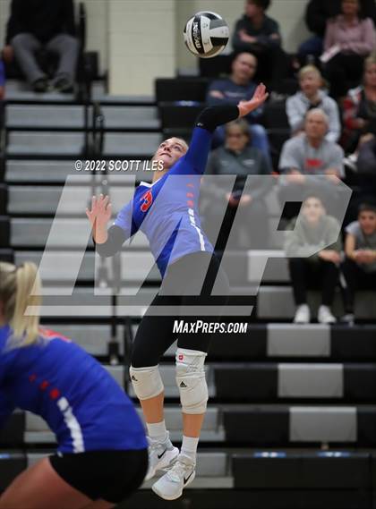 Thumbnail 1 in London vs Highland (OHSAA D2 District) photogallery.