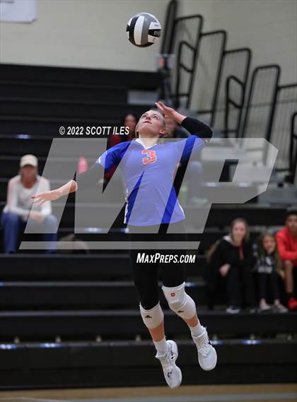 Thumbnail 1 in London vs Highland (OHSAA D2 District) photogallery.