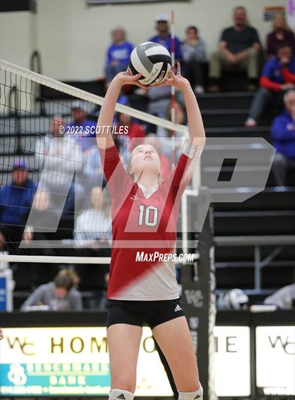 Thumbnail 2 in London vs Highland (OHSAA D2 District) photogallery.