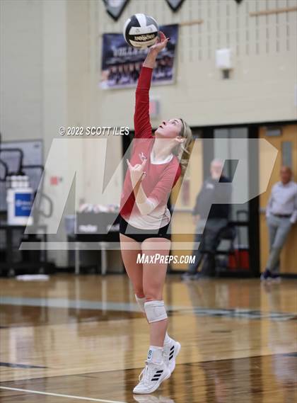 Thumbnail 2 in London vs Highland (OHSAA D2 District) photogallery.