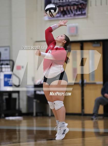 Thumbnail 3 in London vs Highland (OHSAA D2 District) photogallery.