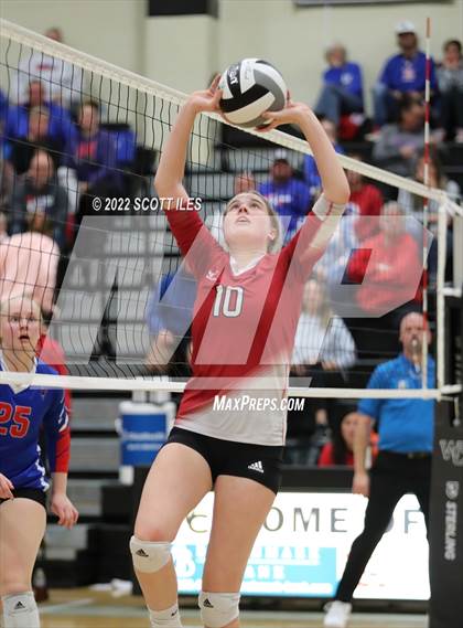Thumbnail 1 in London vs Highland (OHSAA D2 District) photogallery.