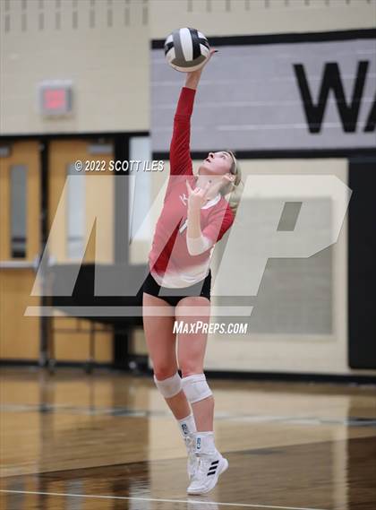 Thumbnail 2 in London vs Highland (OHSAA D2 District) photogallery.