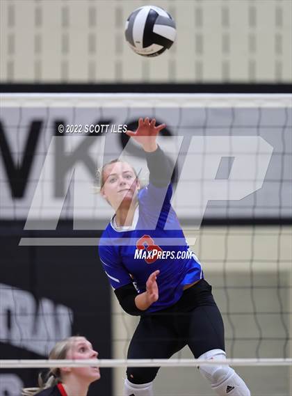 Thumbnail 1 in London vs Highland (OHSAA D2 District) photogallery.