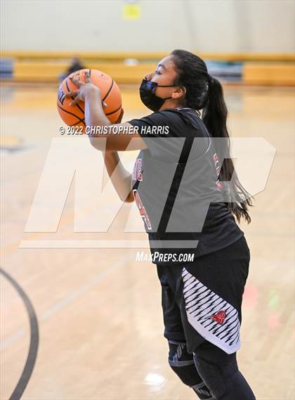Thumbnail 2 in San Pedro vs. South Gate CIF LAC Division 2 Quarterfinals photogallery.