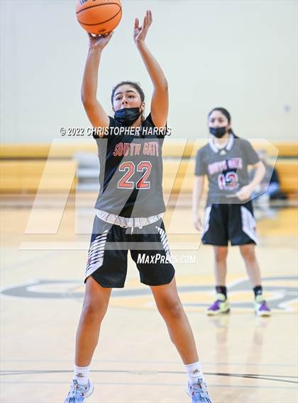 Thumbnail 2 in San Pedro vs. South Gate CIF LAC Division 2 Quarterfinals photogallery.