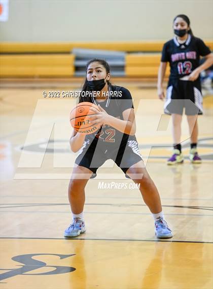 Thumbnail 3 in San Pedro vs. South Gate CIF LAC Division 2 Quarterfinals photogallery.