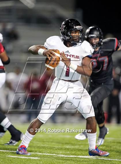 Thumbnail 3 in Liberty-Eylau vs. Argyle (UIL 4A Division 1 Region 2 Quarterfinal) photogallery.