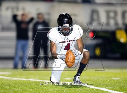 Thumbnail 1 in Liberty-Eylau vs. Argyle (UIL 4A Division 1 Region 2 Quarterfinal) photogallery.