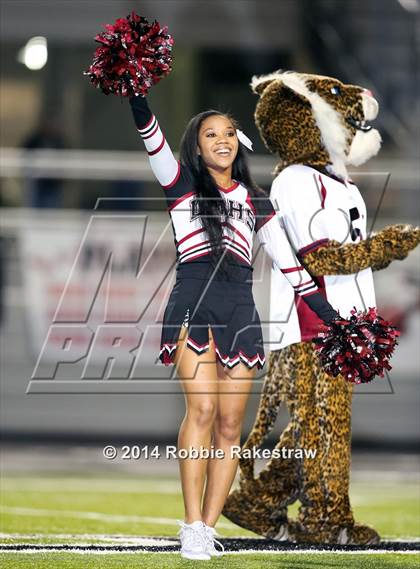Thumbnail 1 in Liberty-Eylau vs. Argyle (UIL 4A Division 1 Region 2 Quarterfinal) photogallery.