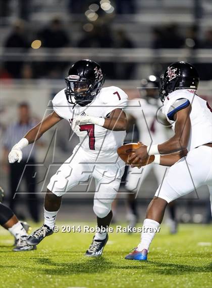 Thumbnail 3 in Liberty-Eylau vs. Argyle (UIL 4A Division 1 Region 2 Quarterfinal) photogallery.
