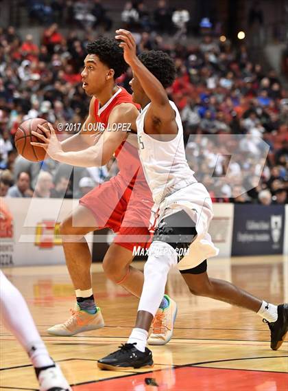 Thumbnail 1 in Bishop Montgomery vs. Mater Dei (CIF SS Open DIV Final) photogallery.