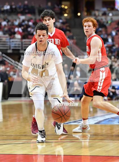 Thumbnail 3 in Bishop Montgomery vs. Mater Dei (CIF SS Open DIV Final) photogallery.