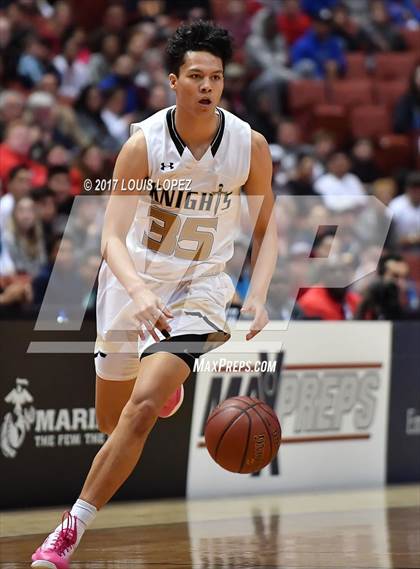 Thumbnail 2 in Bishop Montgomery vs. Mater Dei (CIF SS Open DIV Final) photogallery.