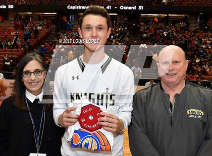 Thumbnail 1 in Bishop Montgomery vs. Mater Dei (CIF SS Open DIV Final) photogallery.