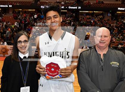 Thumbnail 3 in Bishop Montgomery vs. Mater Dei (CIF SS Open DIV Final) photogallery.