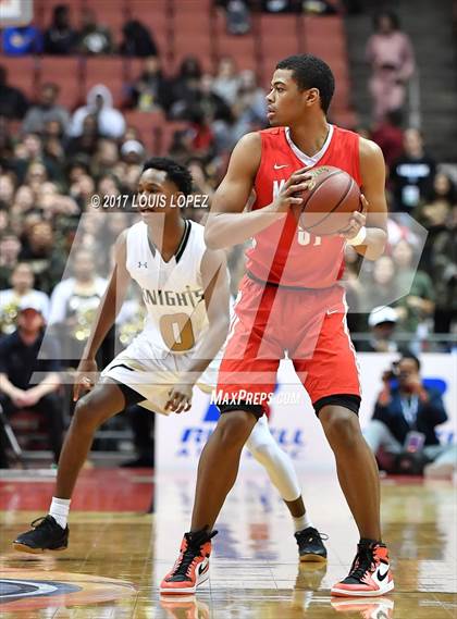 Thumbnail 1 in Bishop Montgomery vs. Mater Dei (CIF SS Open DIV Final) photogallery.