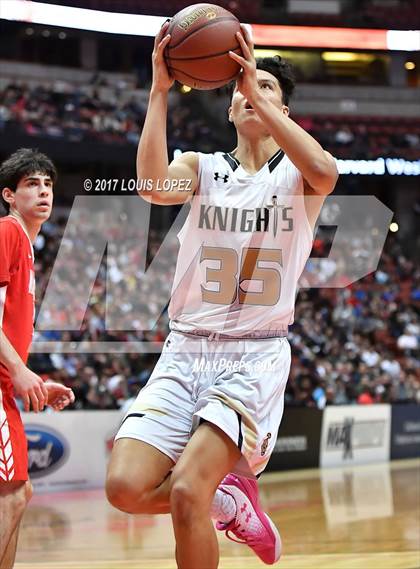 Thumbnail 1 in Bishop Montgomery vs. Mater Dei (CIF SS Open DIV Final) photogallery.