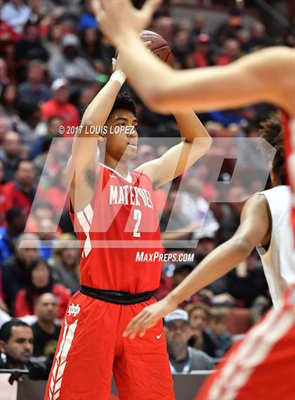 Thumbnail 2 in Bishop Montgomery vs. Mater Dei (CIF SS Open DIV Final) photogallery.