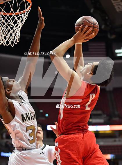 Thumbnail 3 in Bishop Montgomery vs. Mater Dei (CIF SS Open DIV Final) photogallery.