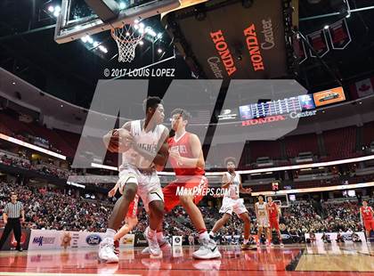 Thumbnail 3 in Bishop Montgomery vs. Mater Dei (CIF SS Open DIV Final) photogallery.