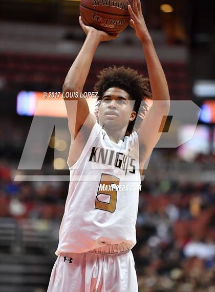 Thumbnail 1 in Bishop Montgomery vs. Mater Dei (CIF SS Open DIV Final) photogallery.