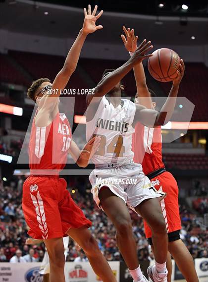 Thumbnail 2 in Bishop Montgomery vs. Mater Dei (CIF SS Open DIV Final) photogallery.