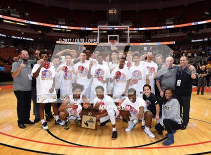 Thumbnail 3 in Bishop Montgomery vs. Mater Dei (CIF SS Open DIV Final) photogallery.