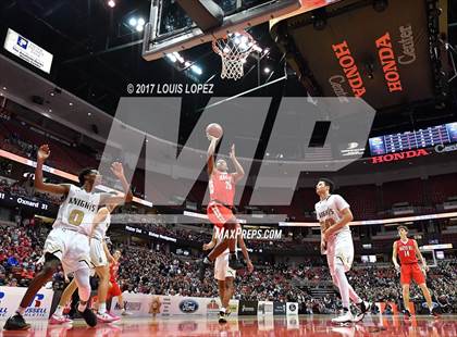 Thumbnail 3 in Bishop Montgomery vs. Mater Dei (CIF SS Open DIV Final) photogallery.