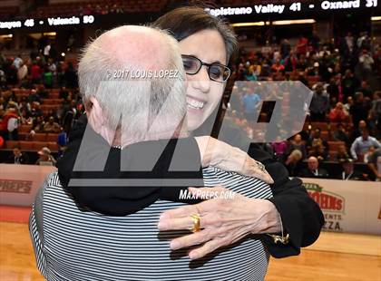 Thumbnail 1 in Bishop Montgomery vs. Mater Dei (CIF SS Open DIV Final) photogallery.
