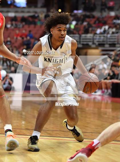 Thumbnail 1 in Bishop Montgomery vs. Mater Dei (CIF SS Open DIV Final) photogallery.