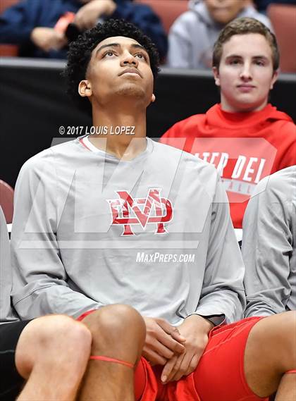 Thumbnail 2 in Bishop Montgomery vs. Mater Dei (CIF SS Open DIV Final) photogallery.