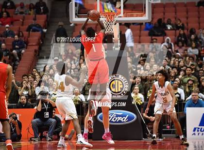 Thumbnail 3 in Bishop Montgomery vs. Mater Dei (CIF SS Open DIV Final) photogallery.
