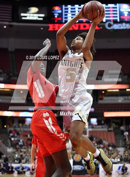 Thumbnail 3 in Bishop Montgomery vs. Mater Dei (CIF SS Open DIV Final) photogallery.