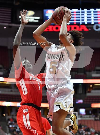 Thumbnail 1 in Bishop Montgomery vs. Mater Dei (CIF SS Open DIV Final) photogallery.