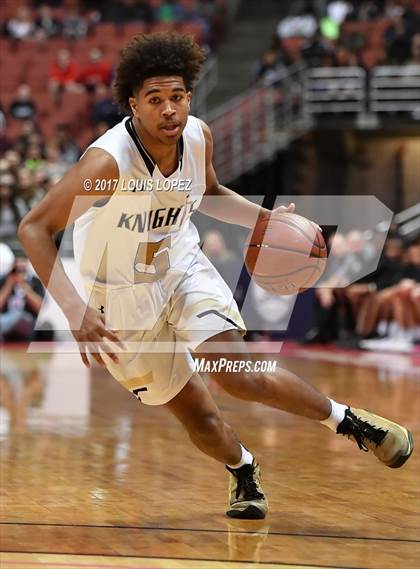 Thumbnail 3 in Bishop Montgomery vs. Mater Dei (CIF SS Open DIV Final) photogallery.